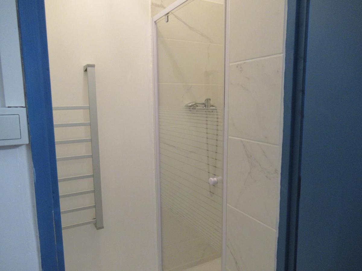 Gite La Chaumette Appartement Turquoise Villeneuve-de-Berg Buitenkant foto